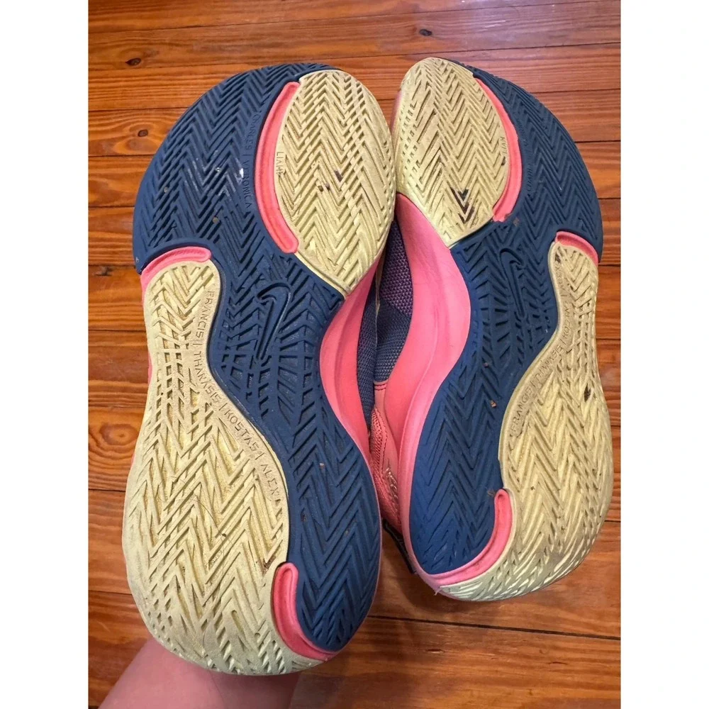 Nike Giannis Immortality 2 Youth 7,‎ Women's 8.5